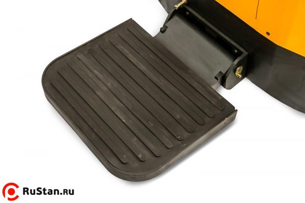 Штабелер электрический самоходный с платформой TOR 2,0т 5,5м ES20T4 фото №5 Штабелер электрический самоходный с платформой TOR 2,0т 5,5м ES20T4 фото №5