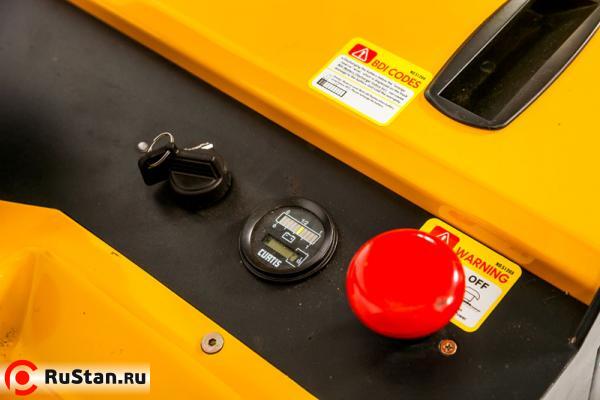 Штабелер электрический самоходный с платформой TOR 1,5т 2,5м ES15DE фото №5 Штабелер электрический самоходный с платформой TOR 1,5т 2,5м ES15DE фото №5