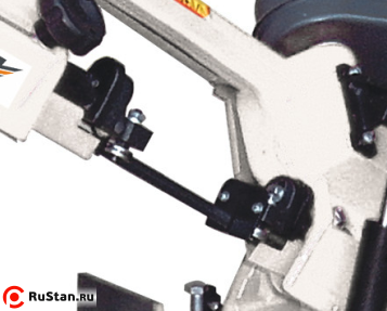 Перпендикулярность полотна обеспечивается за счет направляющих. Вылет можно изменять под размеры заготовки. фото №5 Перпендикулярность полотна обеспечивается за счет направляющих. Вылет можно изменять под размеры заготовки. фото №5