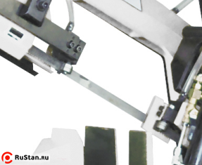 Перпендикулярность полотна обеспечивается за счет направляющих. Вылет можно изменять под размеры заготовки. фото №6 Перпендикулярность полотна обеспечивается за счет направляющих. Вылет можно изменять под размеры заготовки. фото №6