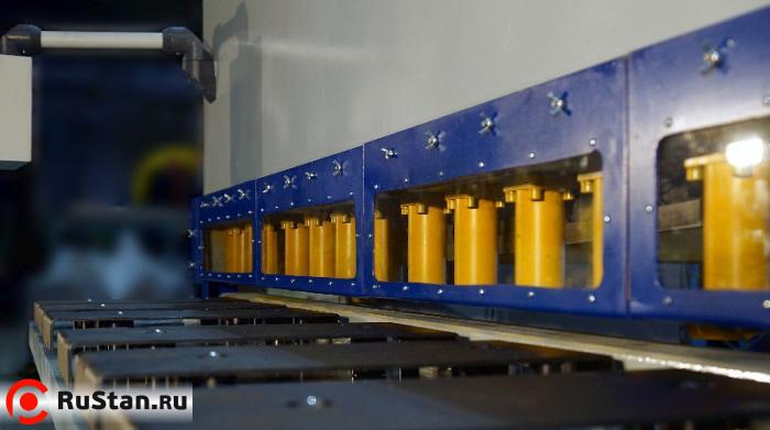 Гидравлические гильотинные ножницы НГ3425 фото №10 Гидравлические гильотинные ножницы НГ3425 фото №10