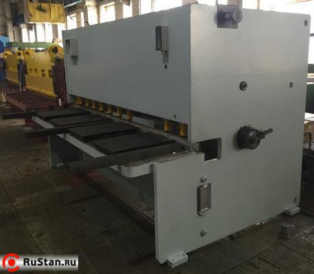 Гидравлические гильотинные ножницы НГ3423 (16х2000 мм) фото №2 Гидравлические гильотинные ножницы НГ3423 (16х2000 мм) фото №2