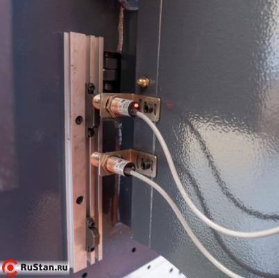 Гидравлический листогибочный пресс METAL MASTER HPJ 32100 Sensor фото №9 Гидравлический листогибочный пресс METAL MASTER HPJ 32100 Sensor фото №9