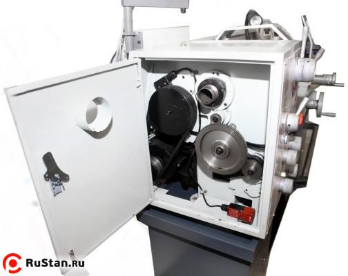 Под защитной крышкой шпиндельной бабки расположены приводные шкивы и гитара зубчатых колес. фото №16 METAL MASTER X32100K фото №16