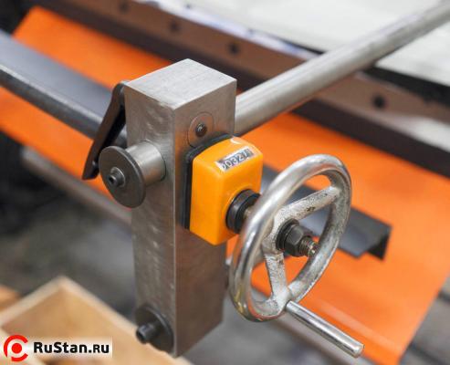 Stalex Q11-4x2000 счётчик длины заднего упора фото №6 Stalex Q11-4x2000 счётчик длины заднего упора фото №6