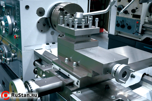 Станок токарный винторезный DMTG CW6280E фото №3 Станок токарный винторезный DMTG CW6280E фото №3