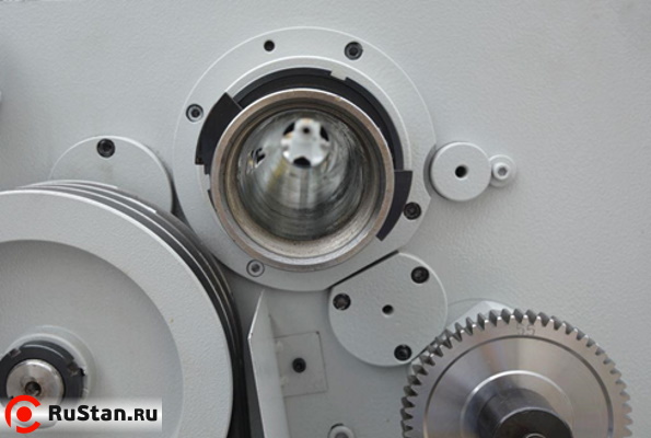 Внутренний диаметр шпинделя составляет 58 мм. фото №6 METAL MASTER Z46100 фото №6