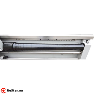 На ходовой винт смонтирован защитный кожух для защиты от стружки. фото №8 METAL MASTER Z46100 фото №8